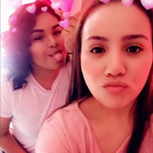 Meet your Posher, Cynthia